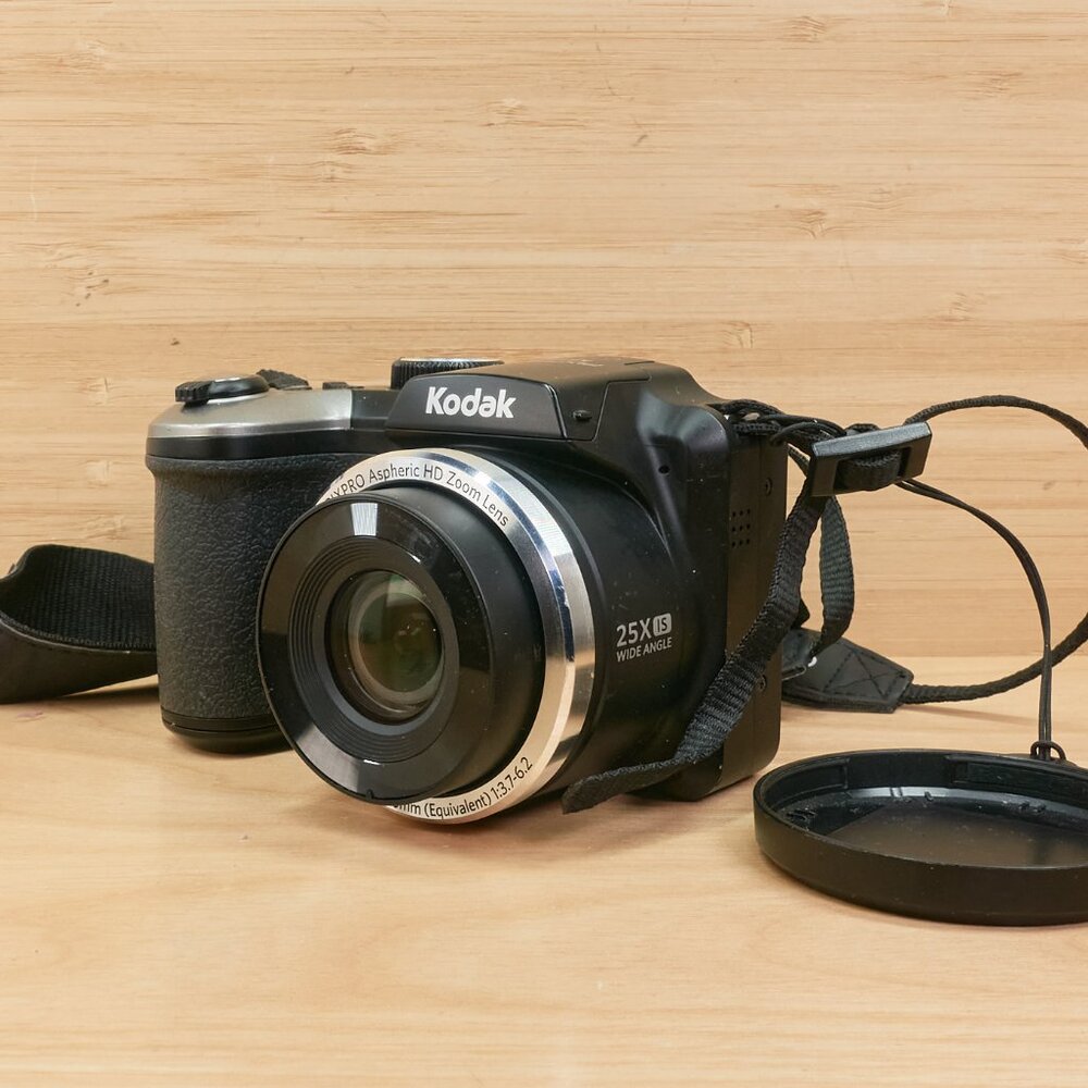 Kodak PIXPRO AZ251 16MP 25x Zoom Digital Camera - Tested